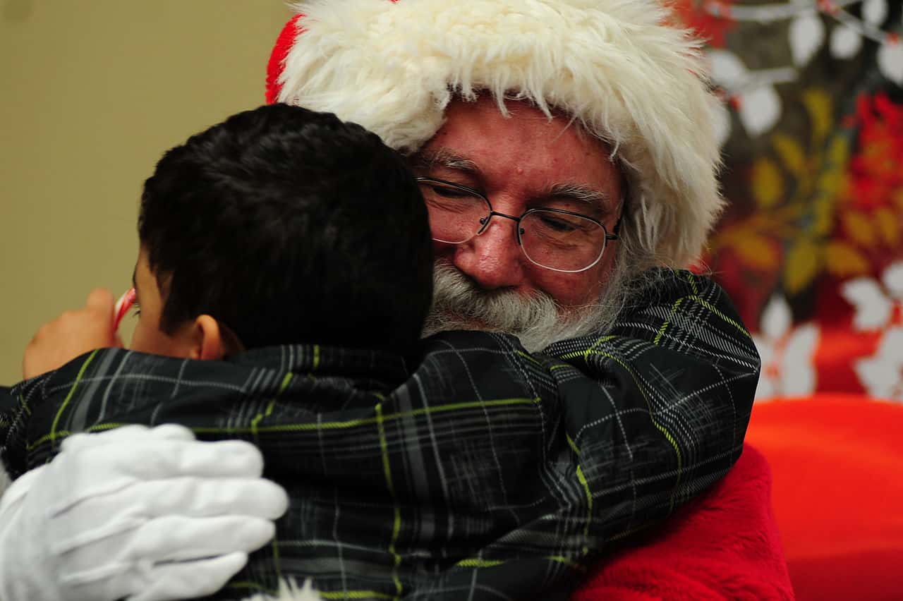 Santa_visits_'exceptional'_family_members_131206-F-IT851-049