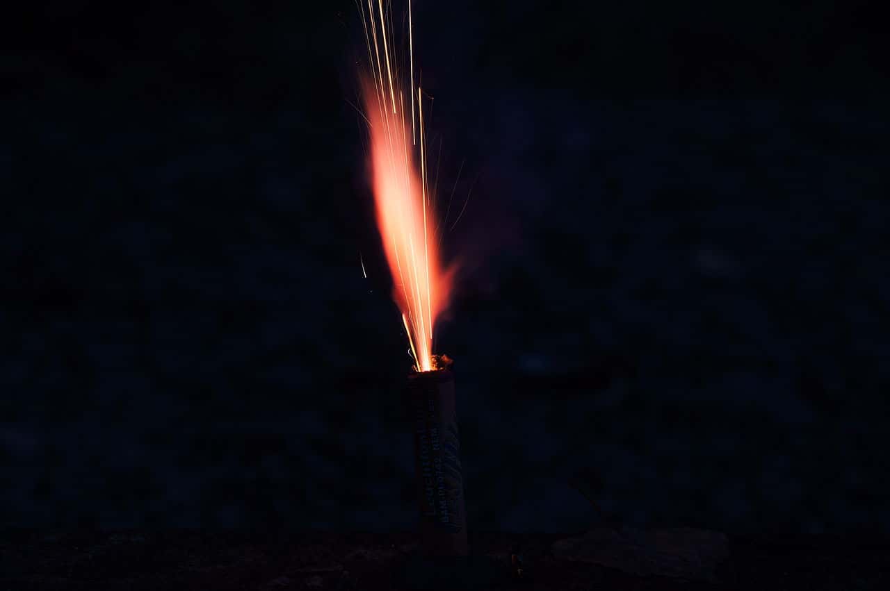 Strontium_in_a_pyrotechnic_piece