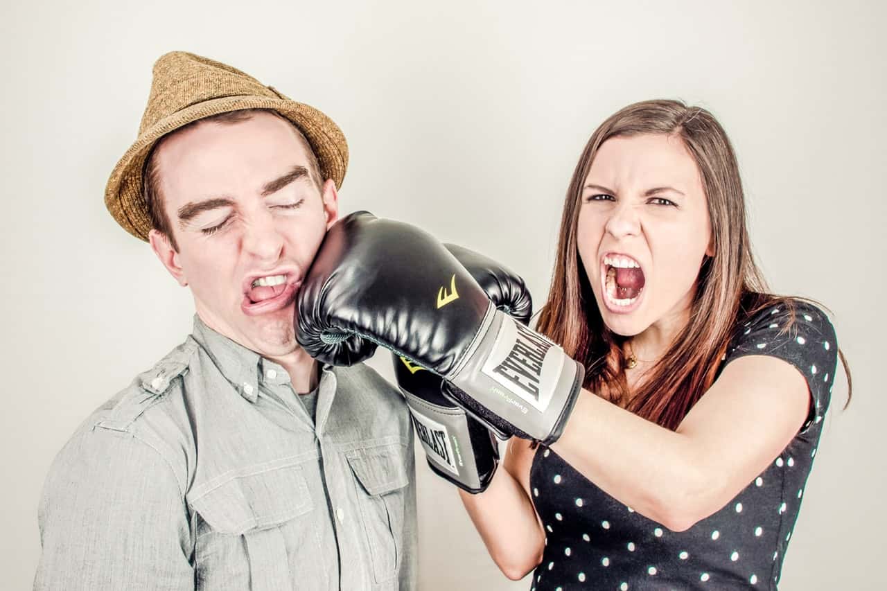 angry-argue-argument-343