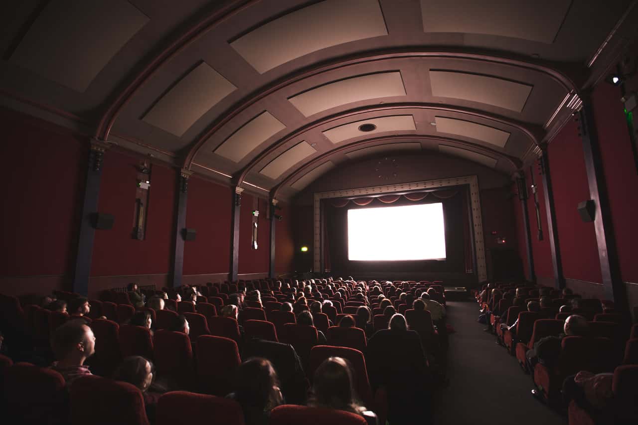 auditorium-film-audience-theatre-stage-cinema-1388167-pxhere.com