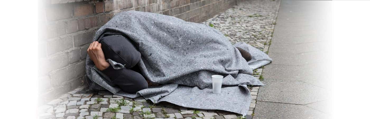 People Who Experienced Homelessness Share What Their First Night Without A Home Was Like