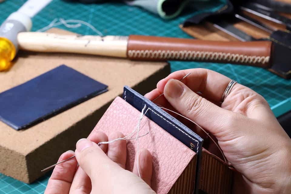 leather-craft-3787282_960_720