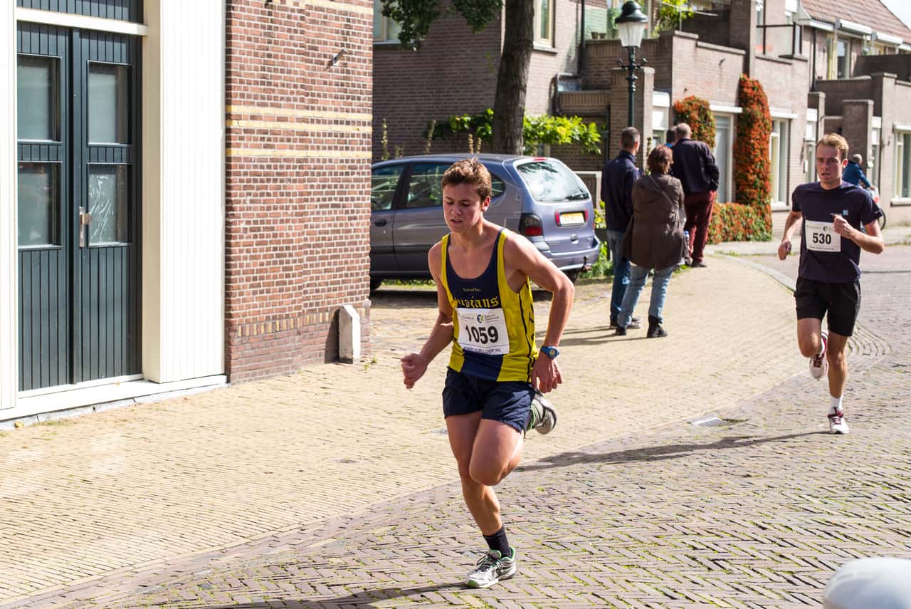 person-sport-running-run-country-recreation-360172-pxhere.com