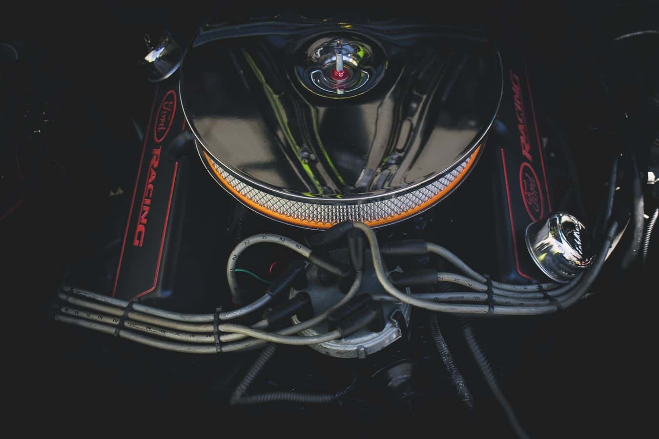 photo-1553539429-402c596d5776