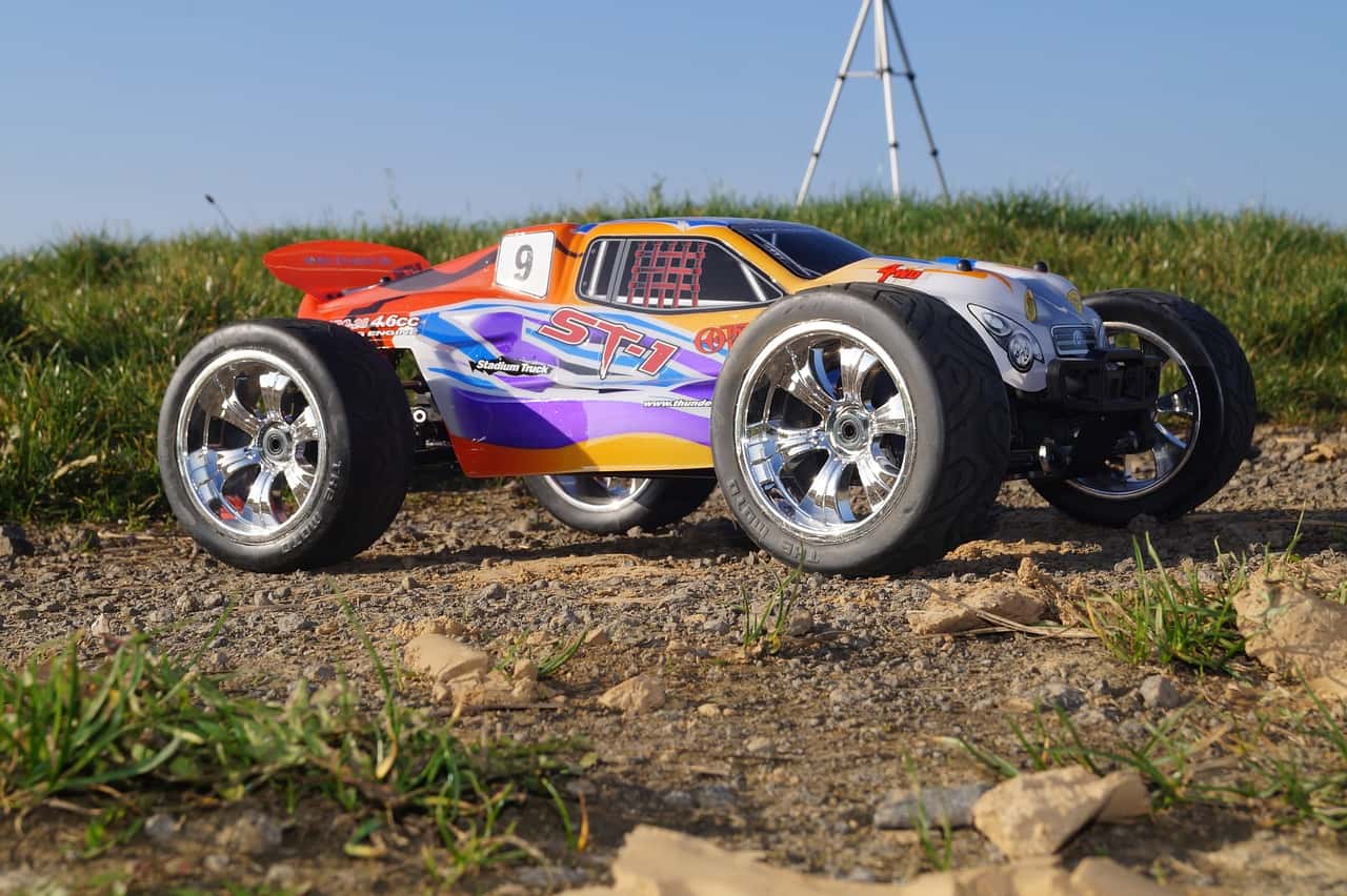 rc-car-2478358_1280
