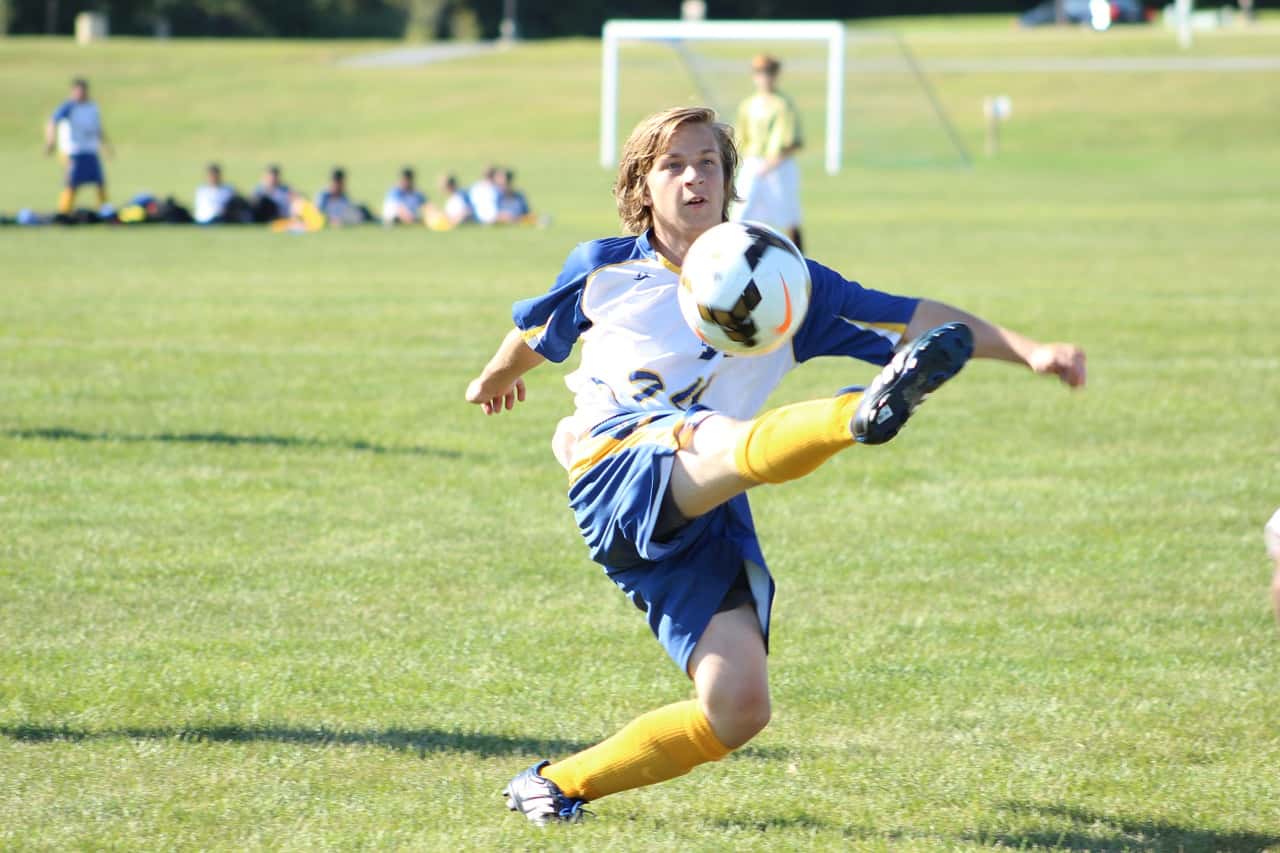 soccer-1032620_1280