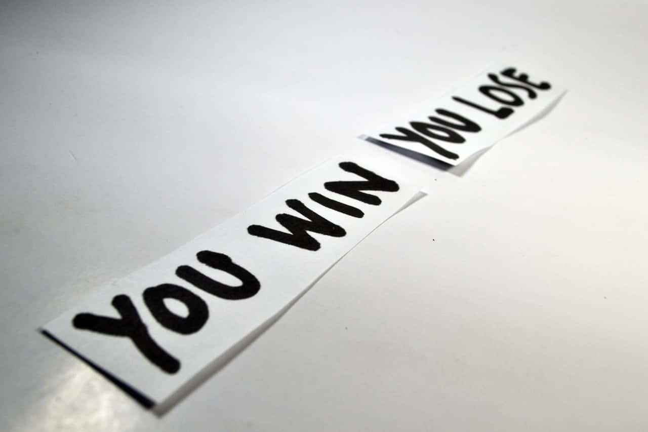 writing-paper-note-write-motivation-brand-662096-pxhere.com