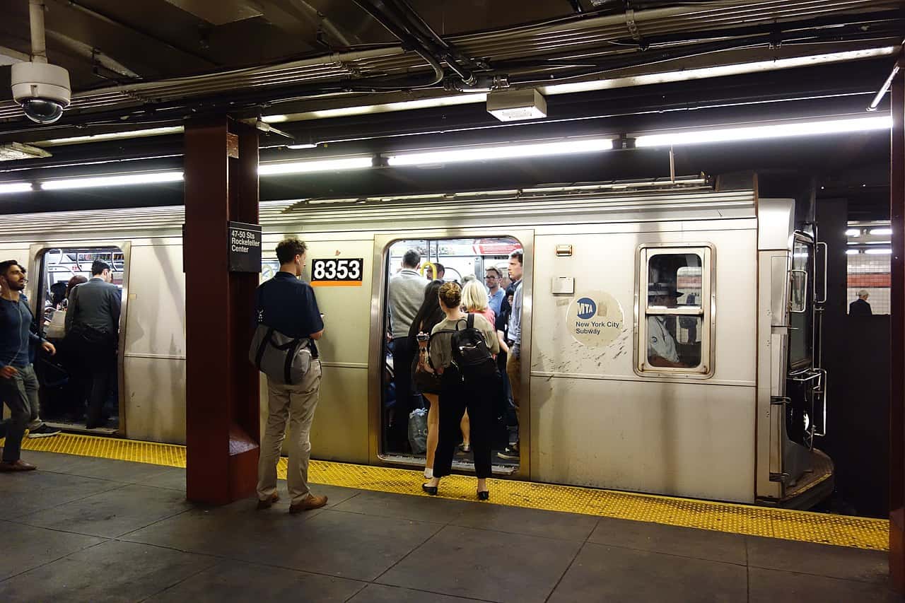 1280px-47_50_Rock_Ctr_td_(2018-10-03)_05