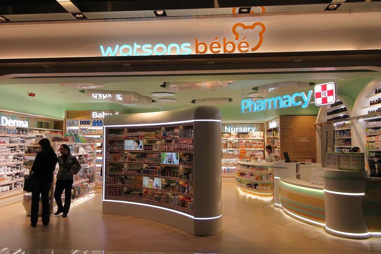 1280px-HK_Central_IFC_mall_shop_Watson's_Bebe_Pharmacy_March_2017_IX1