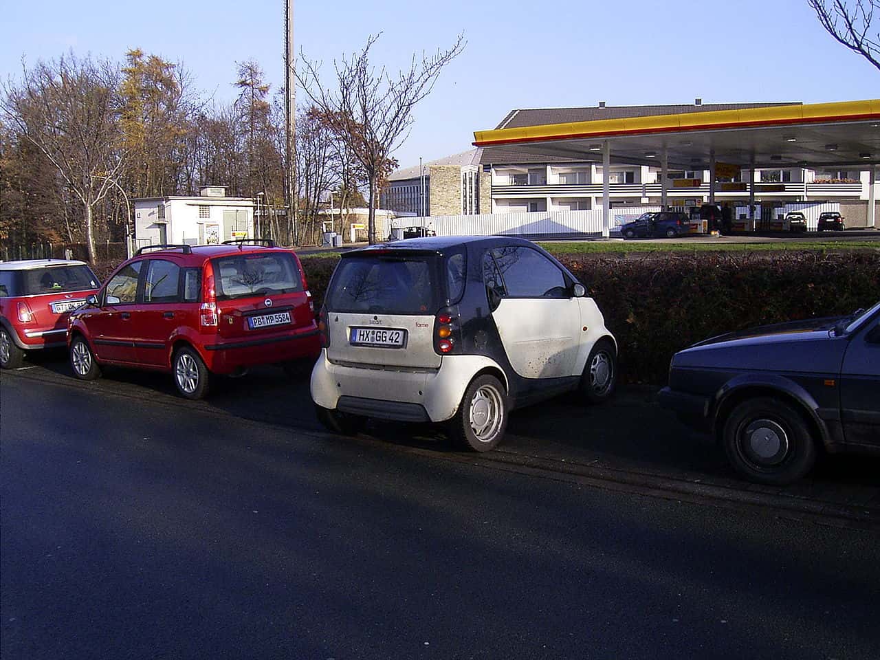 1280px-Smart_parking