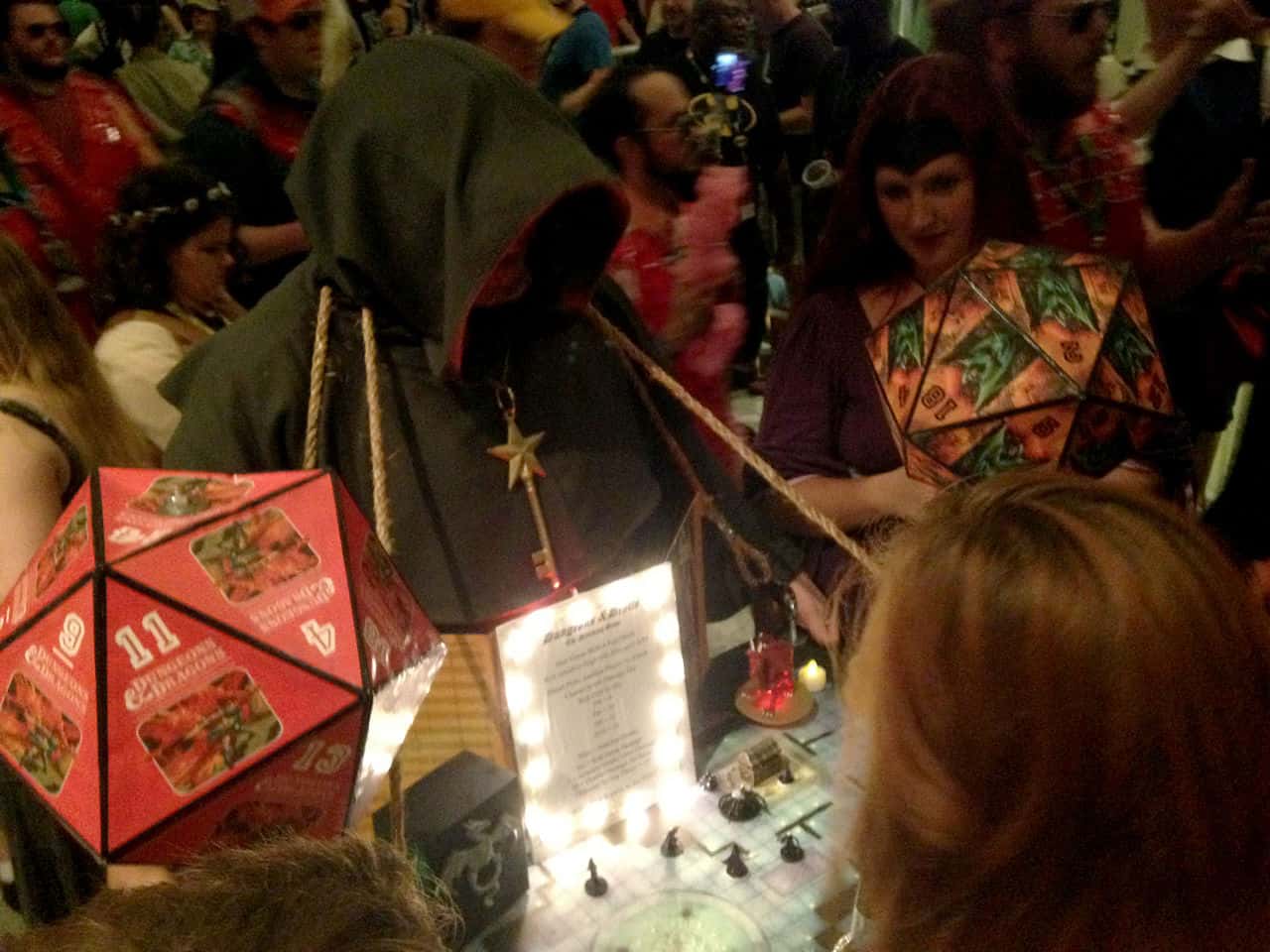 2014_Dragon_Con_Cosplay_-_D&D_Game_1_(14937121447)