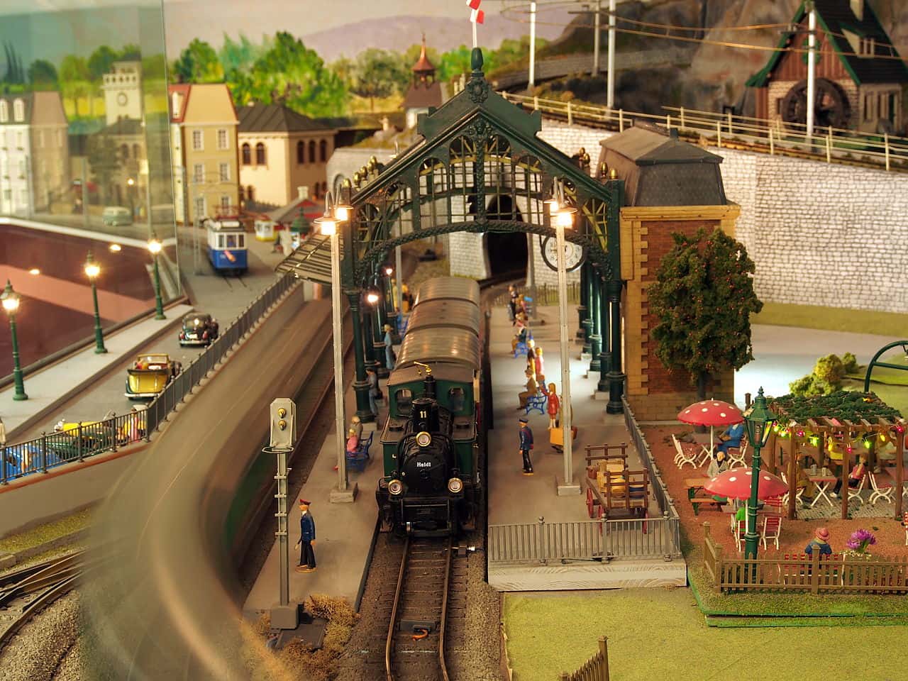 Model_railway_layout,_Musée_du_jouet_de_Colmar,_photo_4