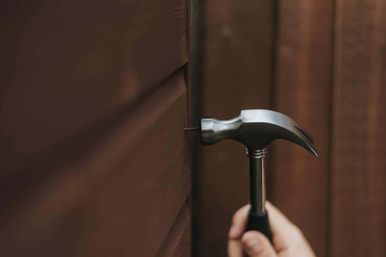 carpentry-close-up-door-fix-fixing-hammer-1516407-pxhere.com