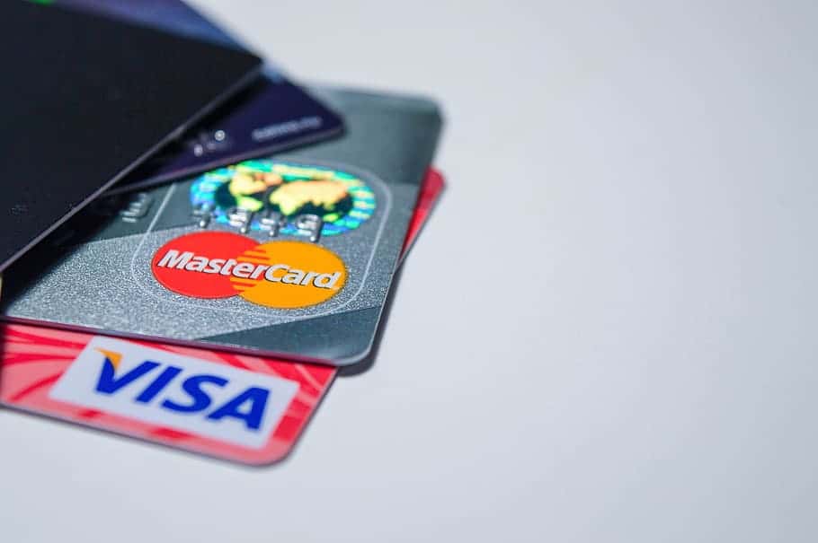 electronic-payments-bank-cards-e-commerce-plastic-cards