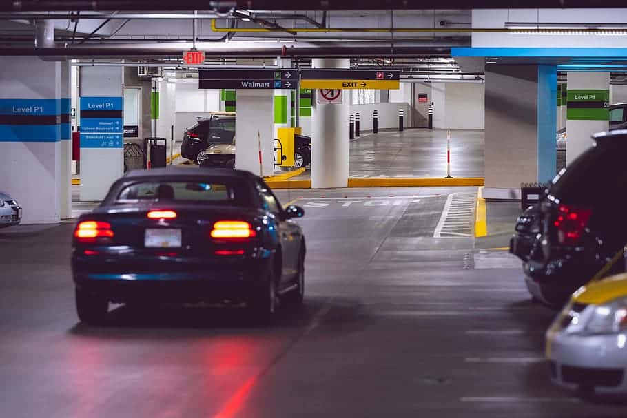 indoor-parking-car-transportation