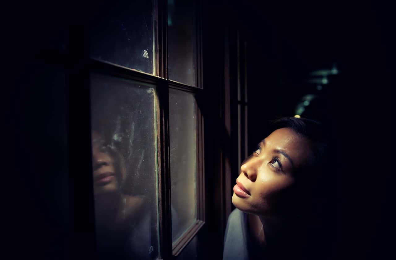 light-woman-night-photography-window-female-77660-pxhere.com