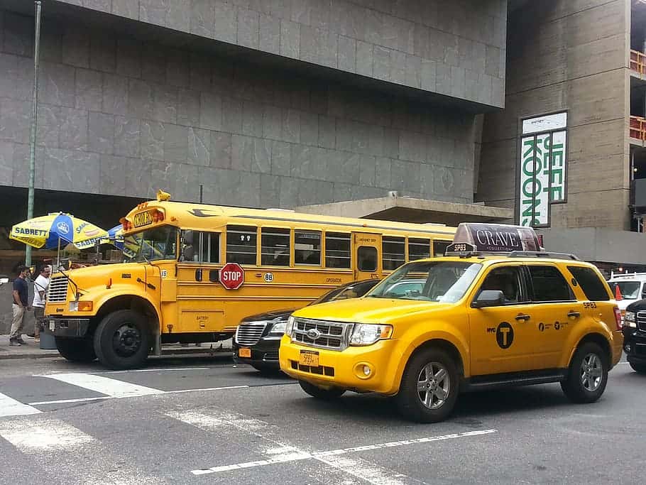 new-york-yellow-taxi-ònibus-school