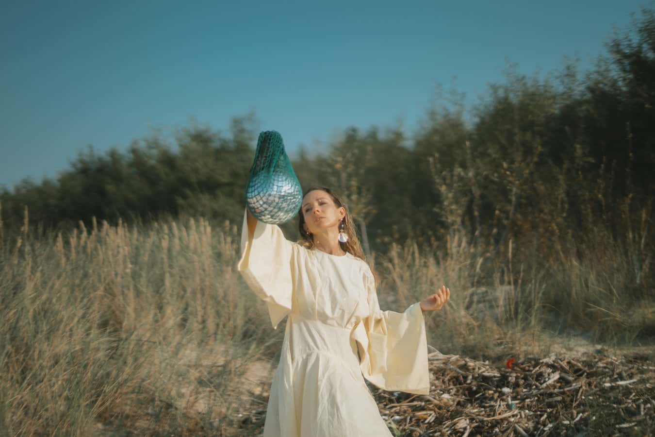 photo-1570835063439-4e8005b73aa9