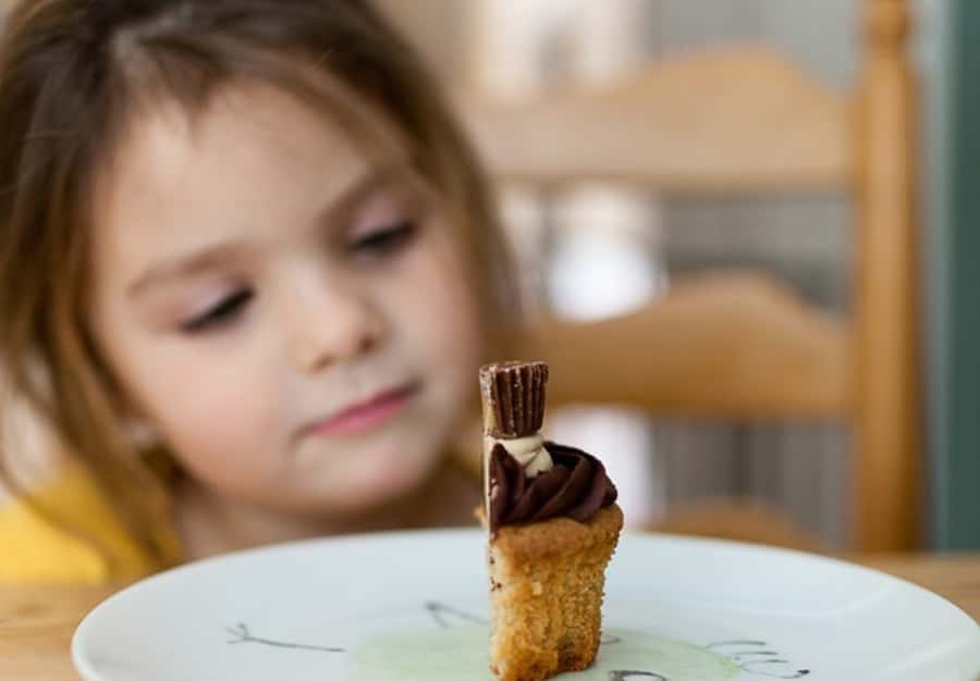 restaurant-meal-food-child-breakfast-cupcake-123994-pxhere.com