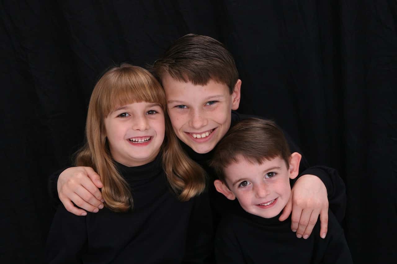 siblings-2302429_1280