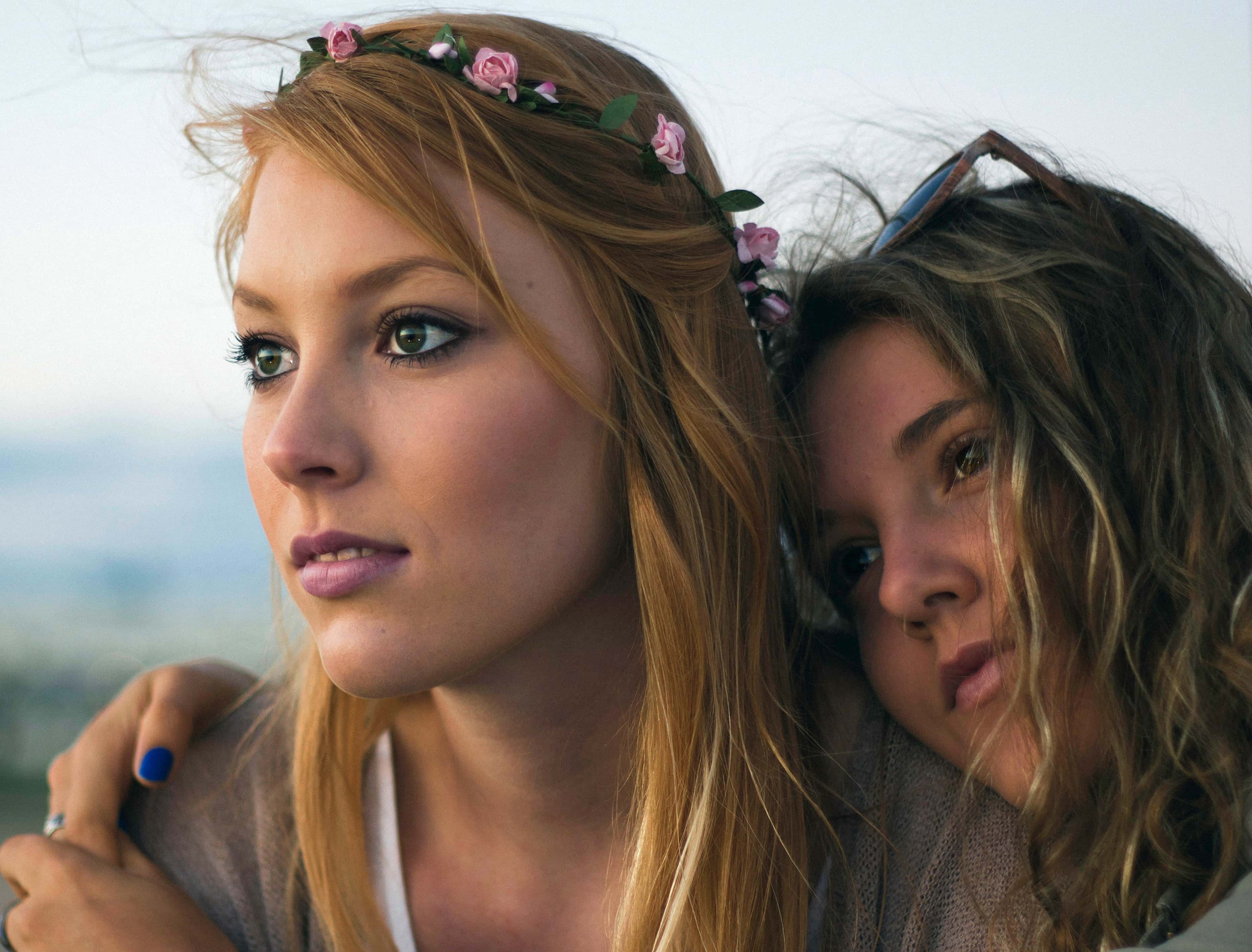 sisterly-love-with-two-sisters