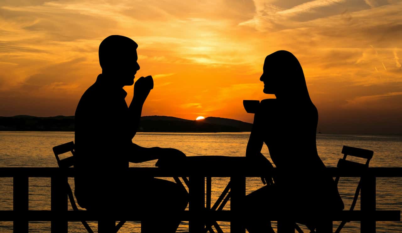 sunset-couple-coffee-sitting-table-drink-1453573-pxhere.com