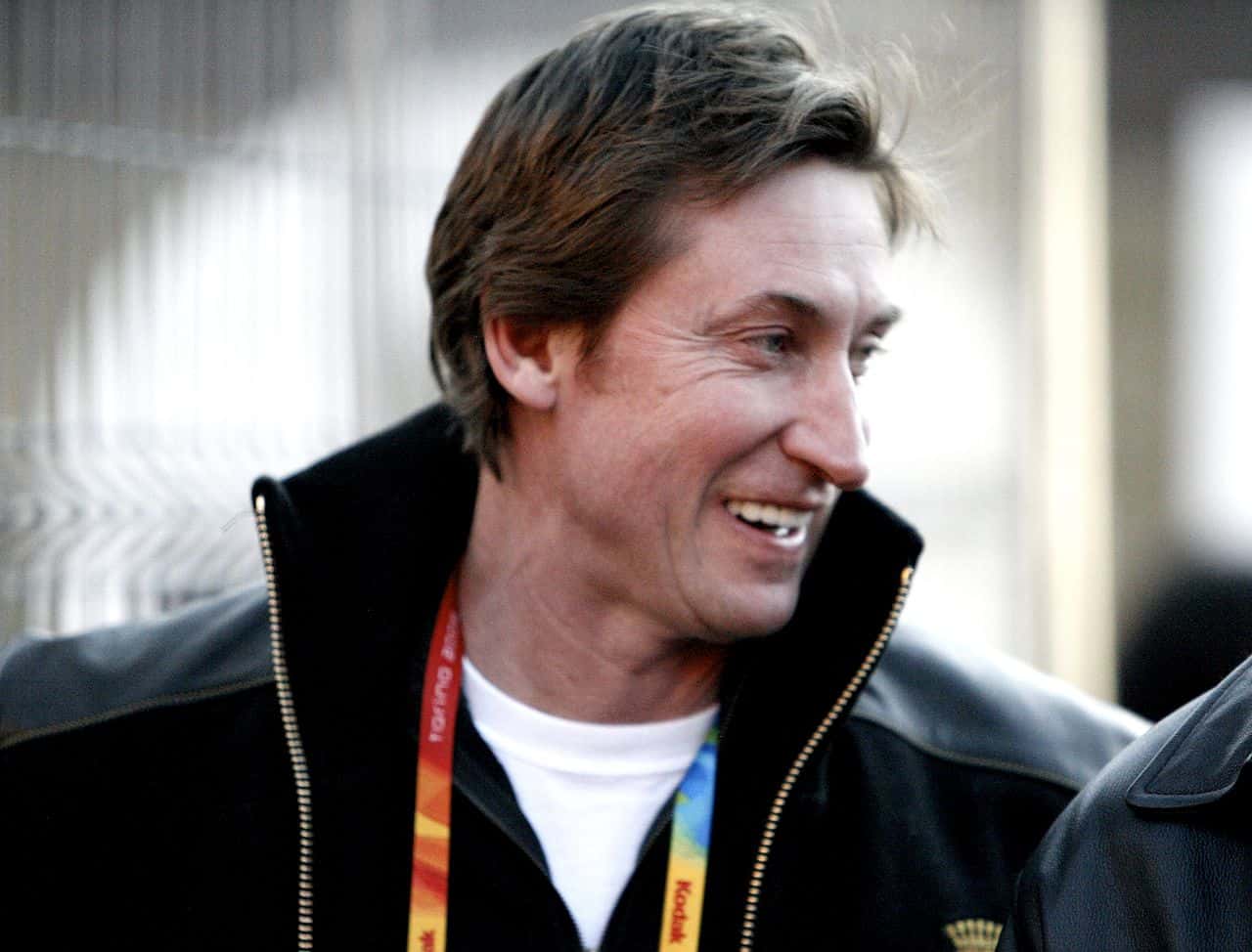 Wayne_Gretzky_2006-02-18_Turin_002