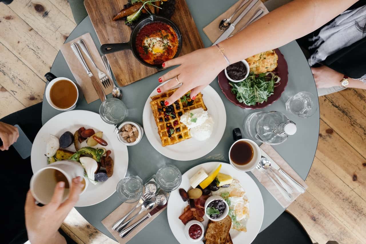 gathering-restaurant-dish-meal-food-breakfast-4389-pxhere.com