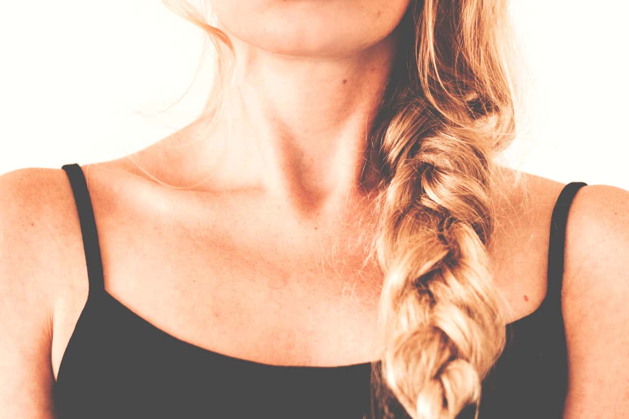 hand-person-girl-woman-hair-female-938415-pxhere.com