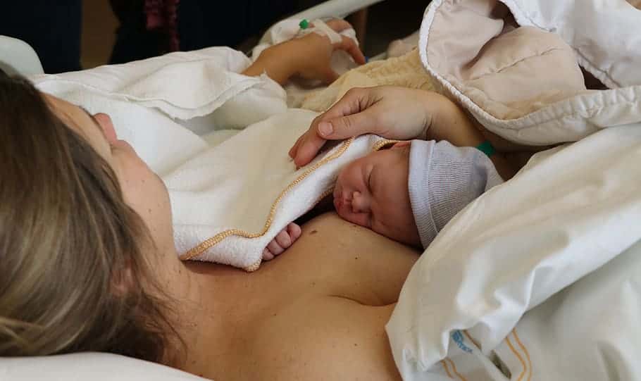 newborn-baby-childbirth-hospital-birth-girl