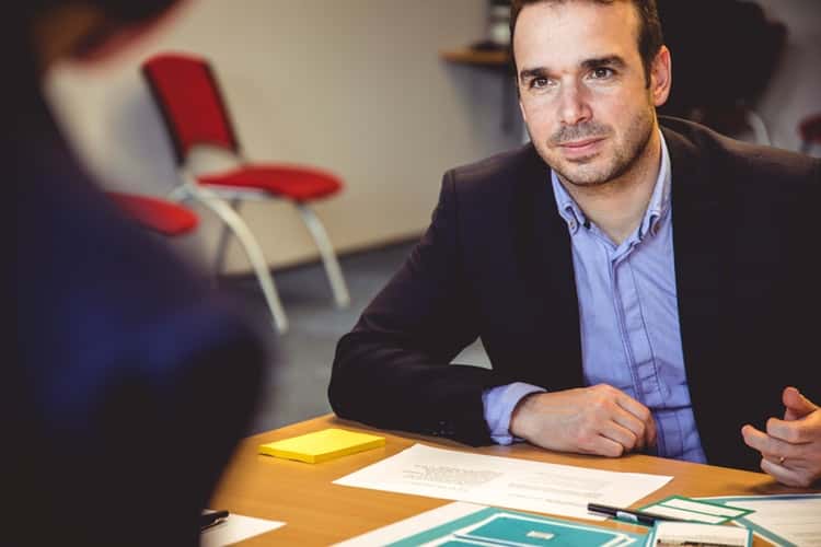 photo-1544014840-e9e5c4078b17