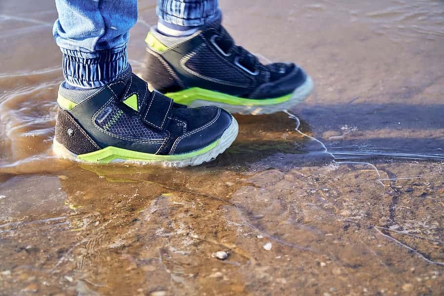 shoes-water-ice-puddle-frozen-child