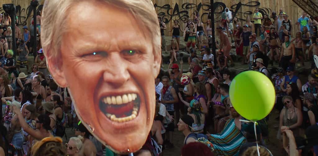 28776795703_879a74b449_b