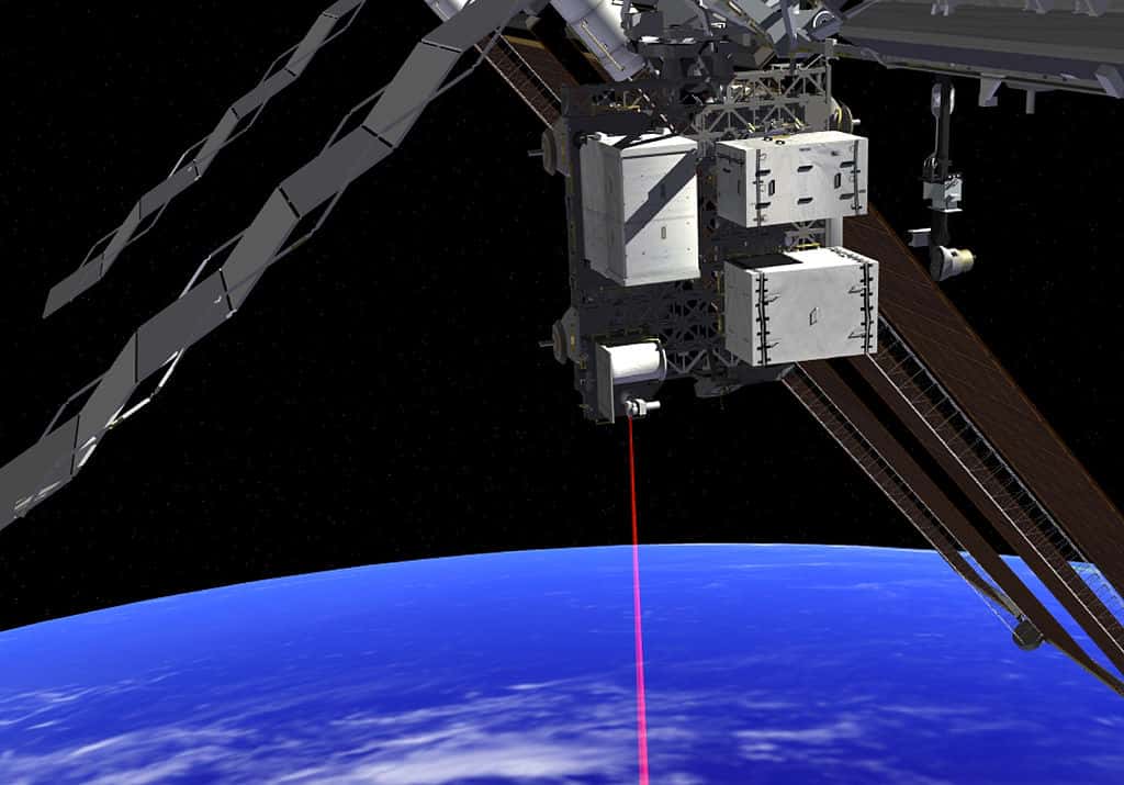 OPALS_laser_beams_data_to_Earth