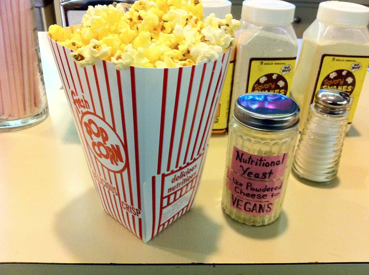 Popcorn_with_Nutritional_yeast