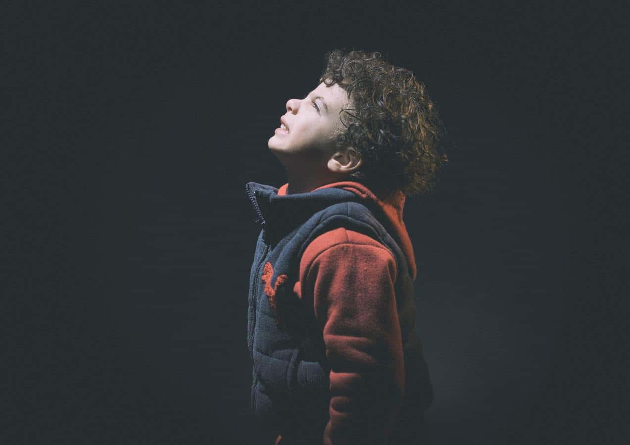 bright-child-fashion-jacket-light-person-1521343-pxhere.com