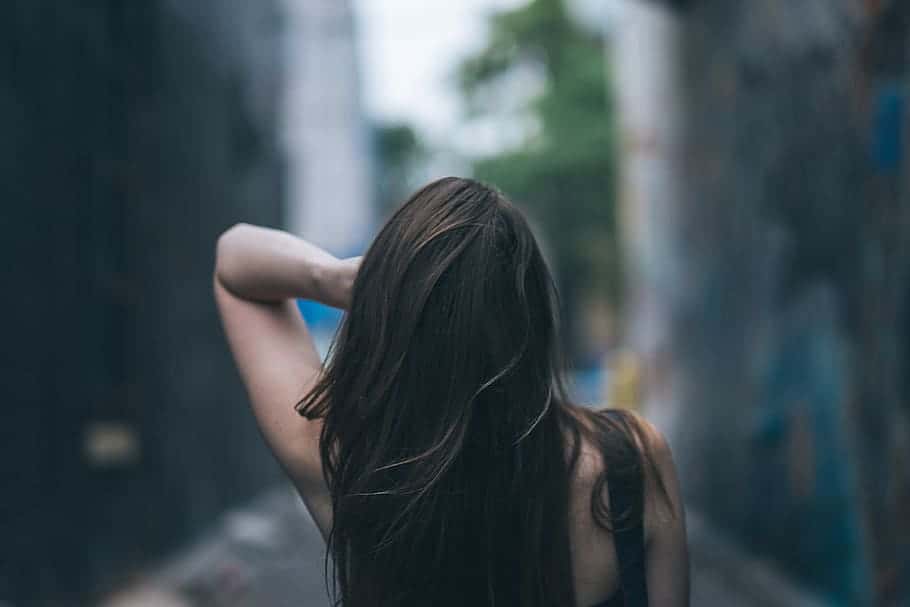 girl-woman-brunette-long-hair-people