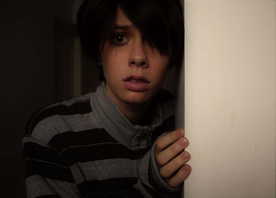 mental-health-scared-sad-alone