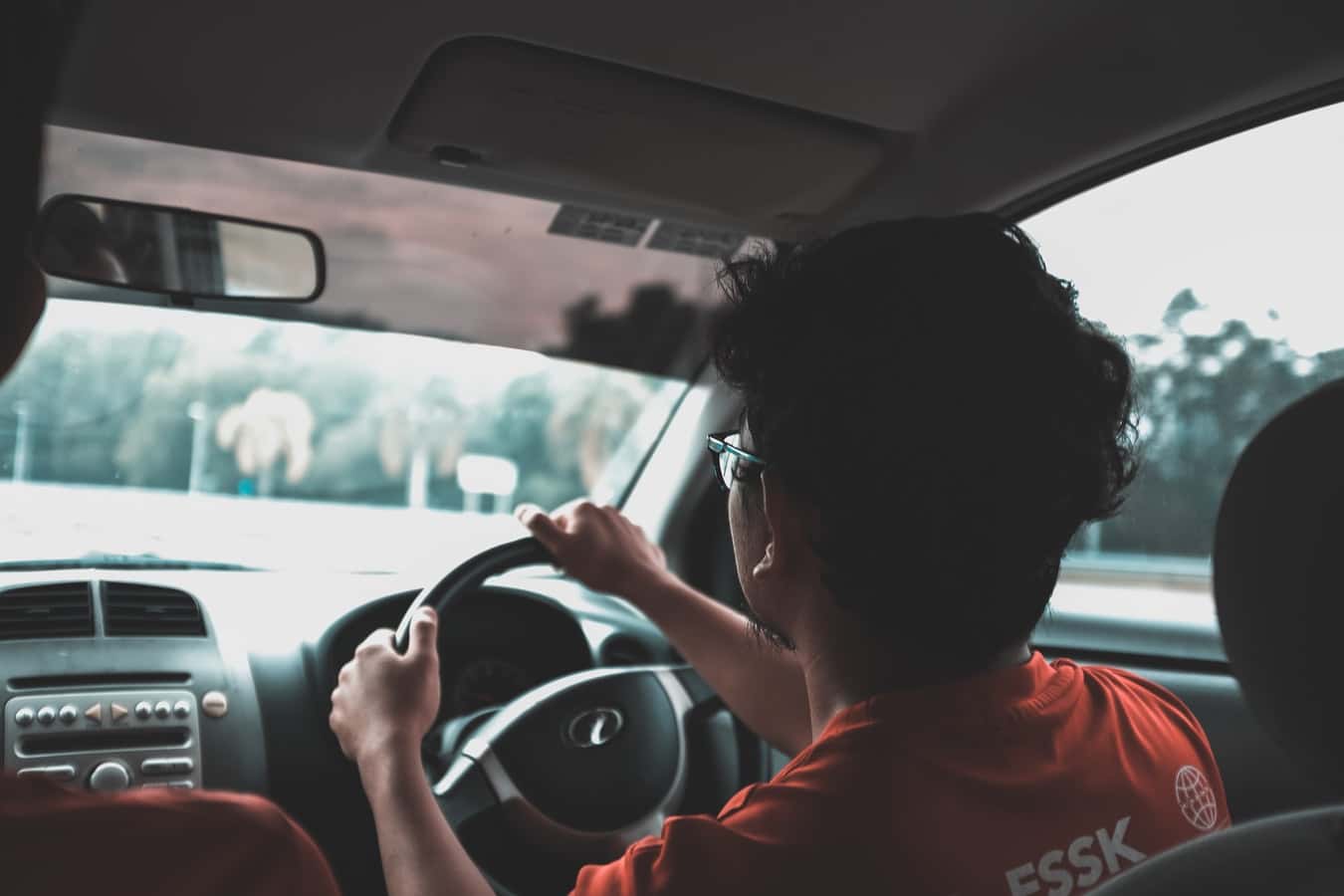 photo-1541412094143-627a222be46d