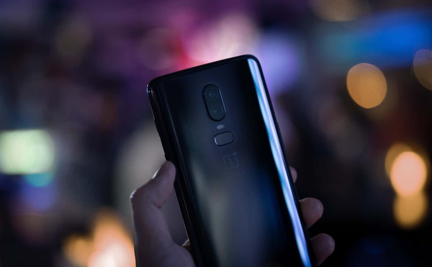 photo-1556983401-336f84d1f80d