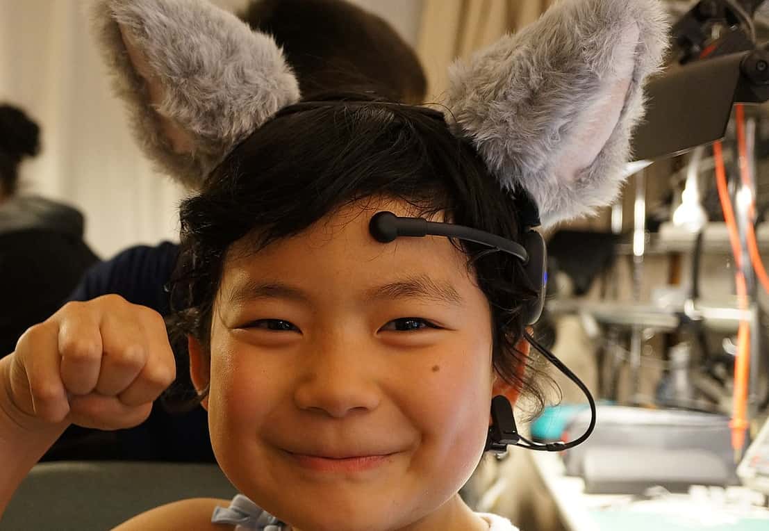 1109px-Boy_with_cat_ears_OsamuIwasaki_7301137448