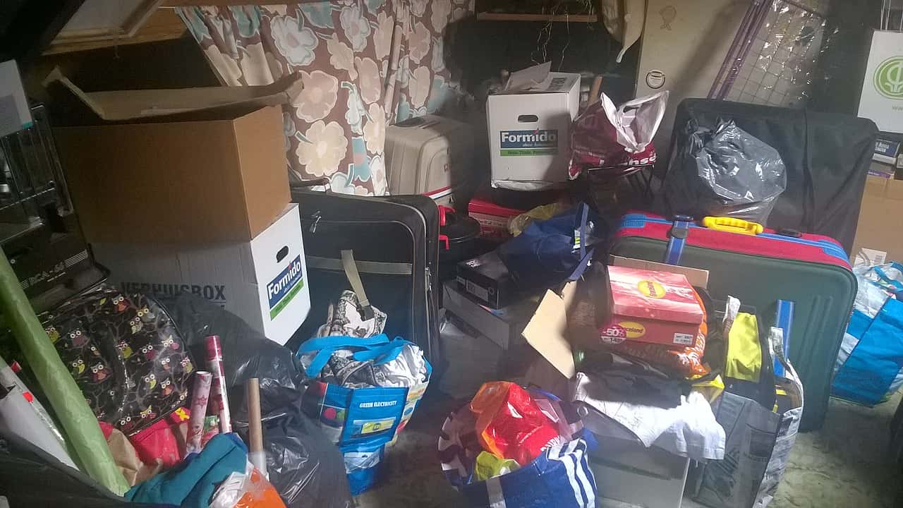 1280px-Household_of_compulsive_hoarders,_Winschoten_(2018)_14