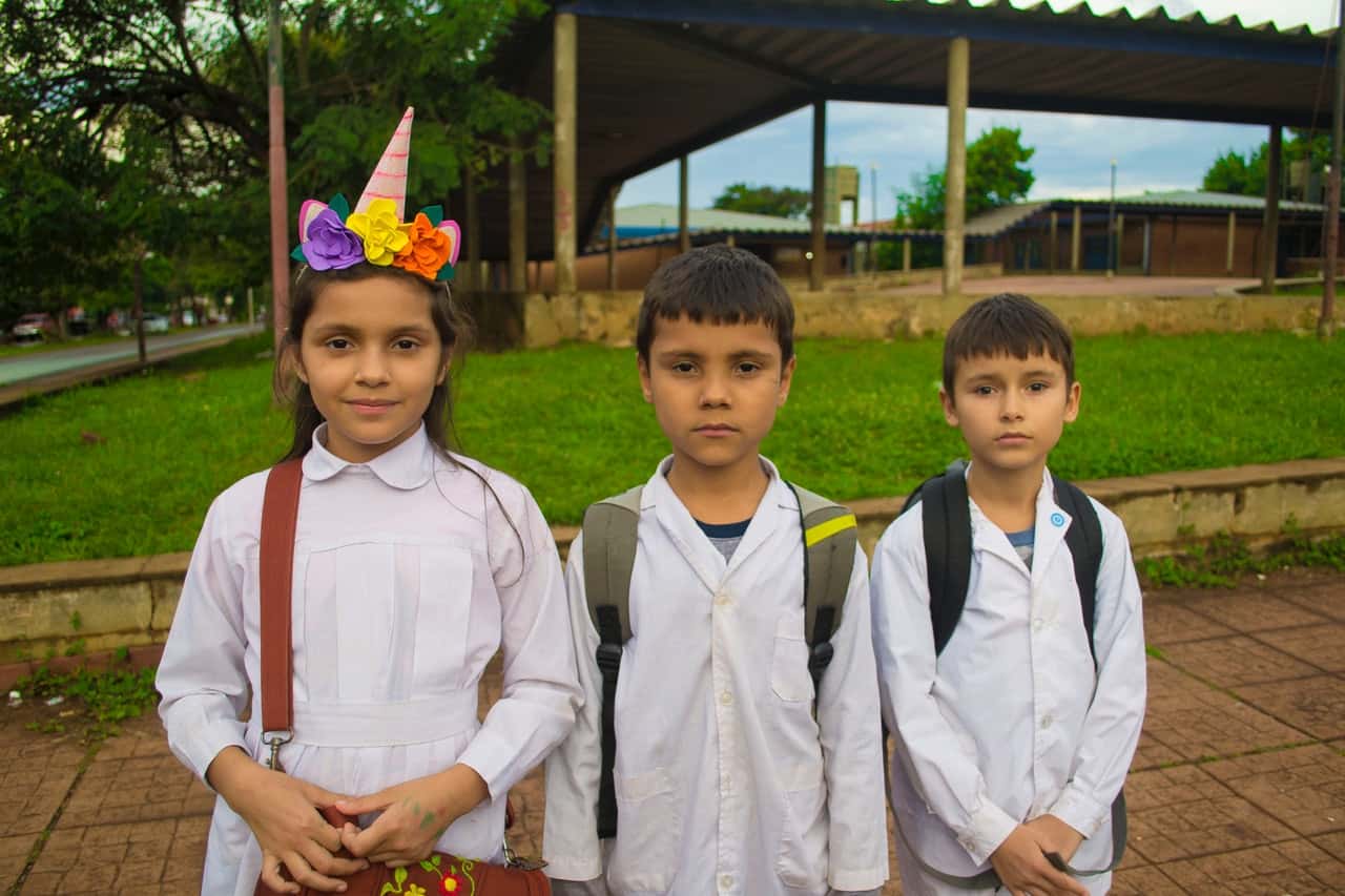 argentina-elementary-school-kids-2387908