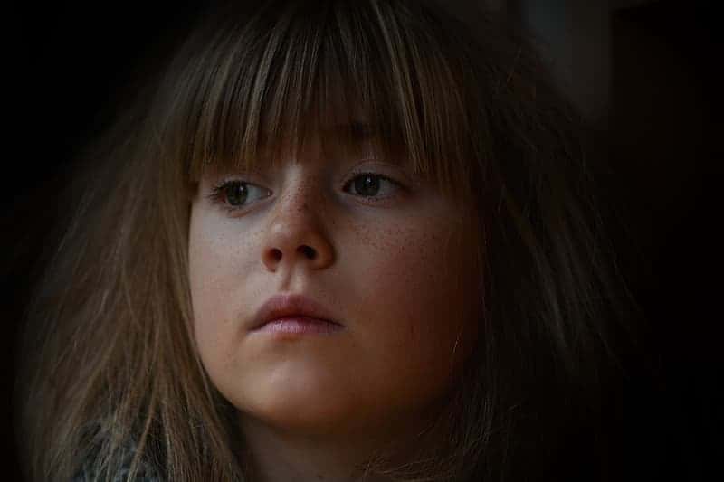 closeup-photo-of-girl-face