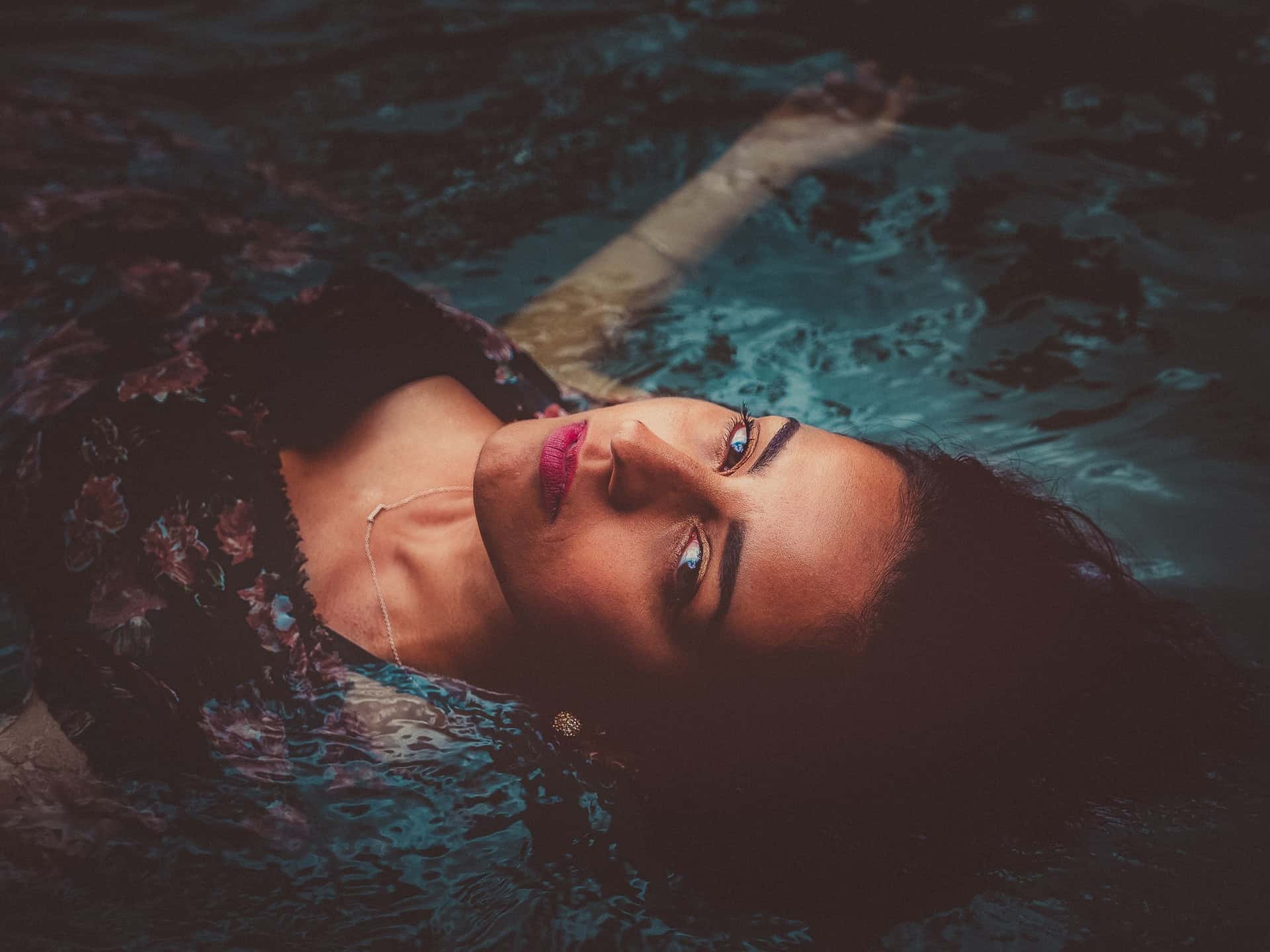 gregory-philips-CDs_3qUACUg-unsplash