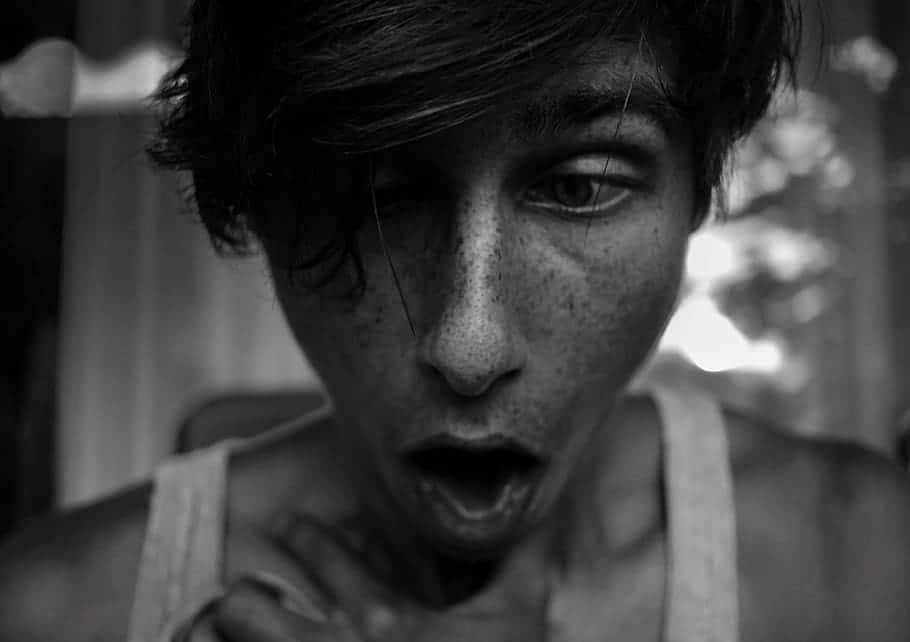 human-puke-choking-freckles