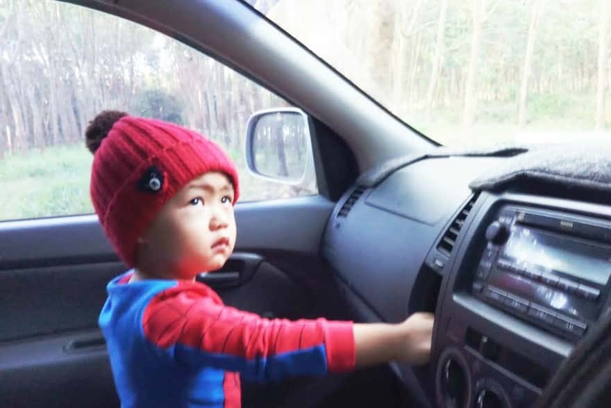 in-car-kid-1648151