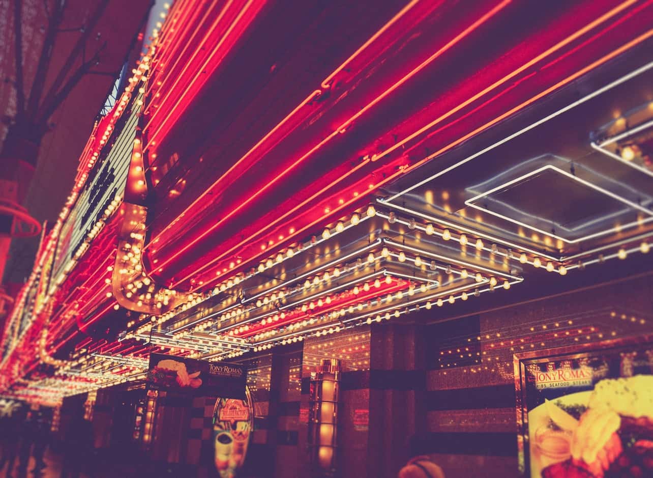 photo-1491252706929-a72754910041