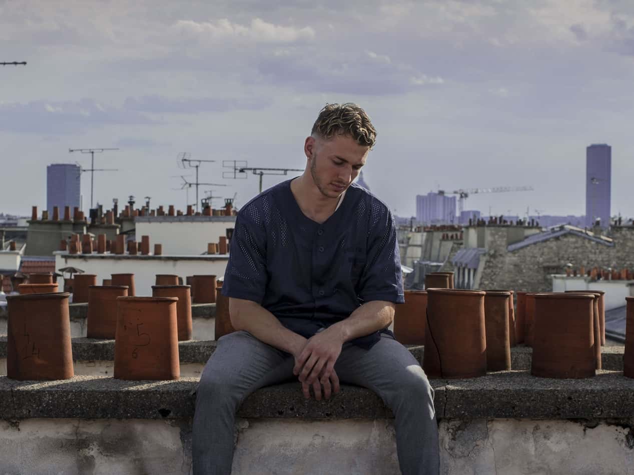 photo-1500214678997-a6adba416e7e