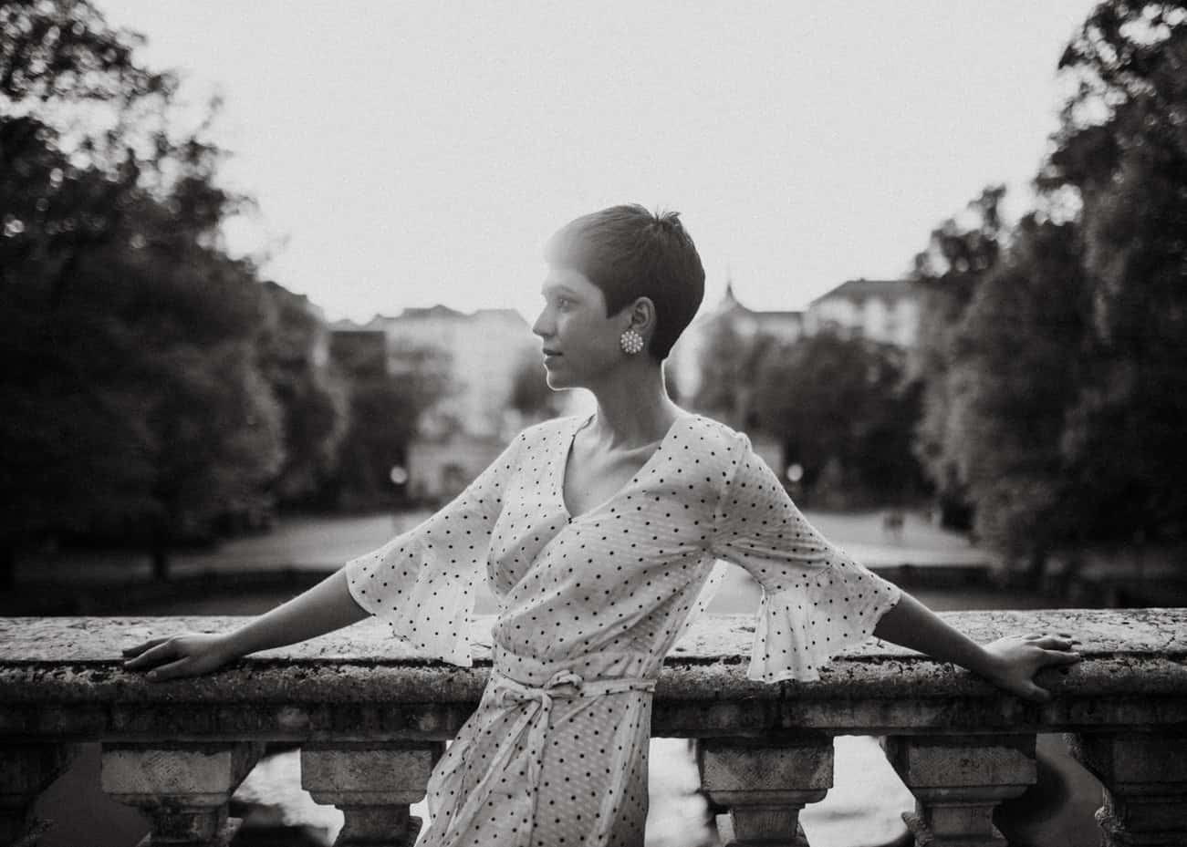 photo-1531079070836-755400937115